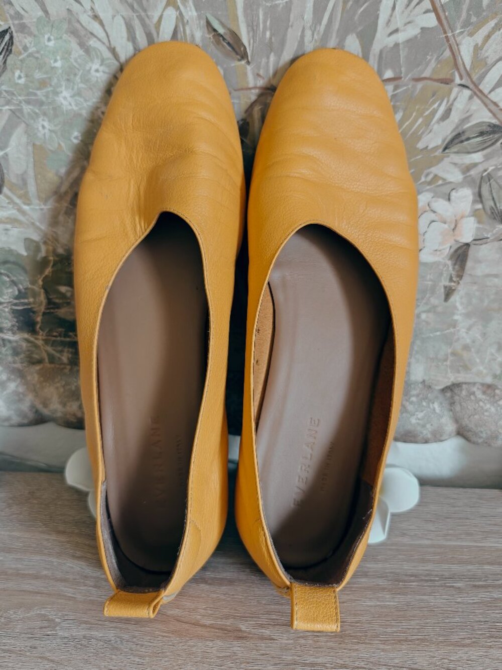 Everlane Original Italy Day Glove Leather Ballet Flat in Yellow Sz. 8.5